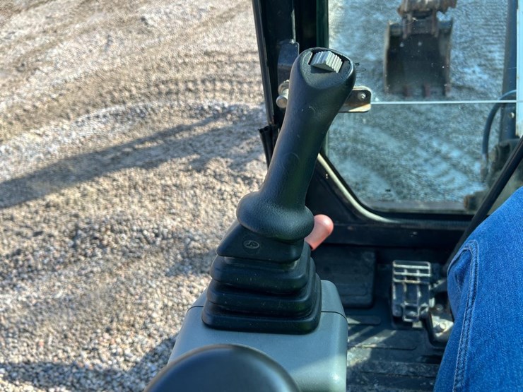 bobcat-e35i-image-25