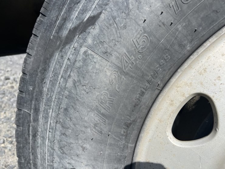 2002-kenworth-w900-image-10