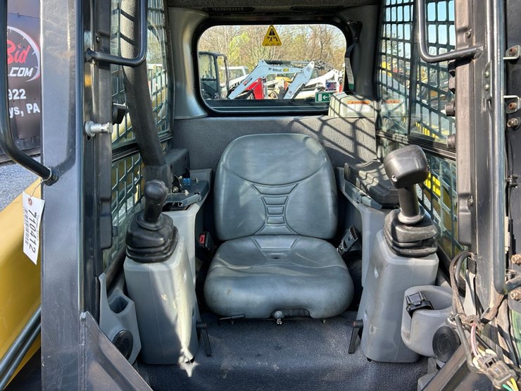 yanmar-s220r-image-17