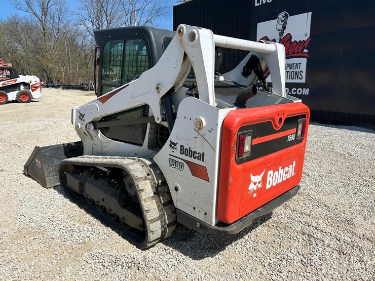 2019-bobcat-t590-image-2
