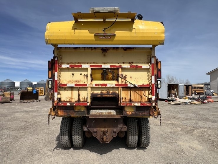 2007-sterling-l9500-image-4