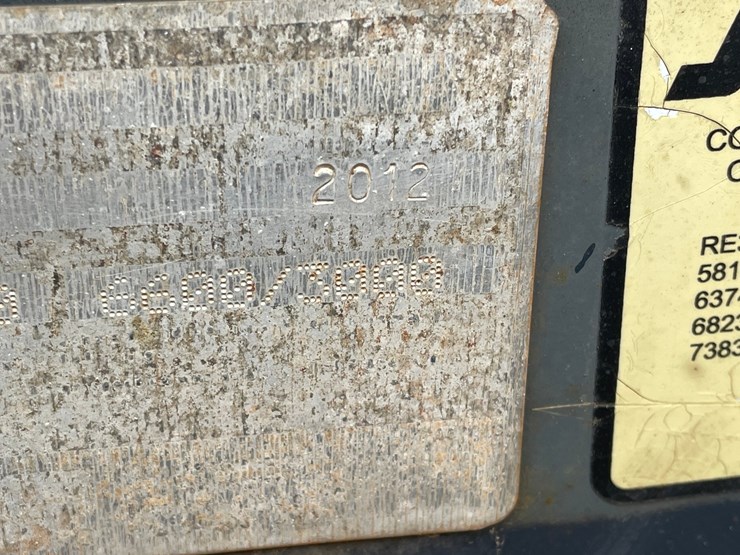 2012-jlg-g6-42a-image-82