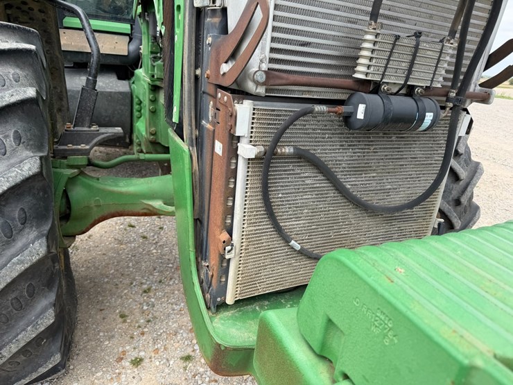 2010-john-deere-8270r-image-59