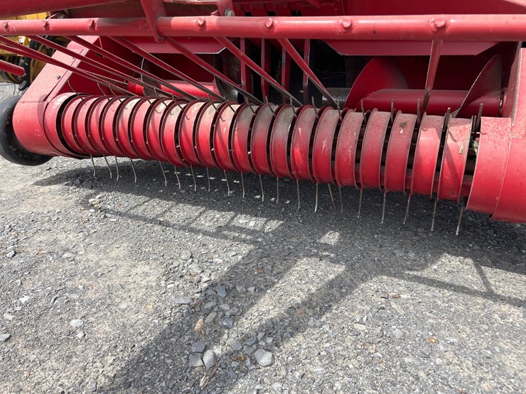 massey-ferguson-1835-image-7