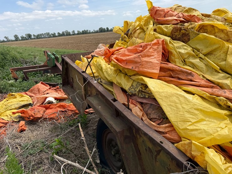 #45264-•-9'-utility-trailer-w/levee-spills-image-27