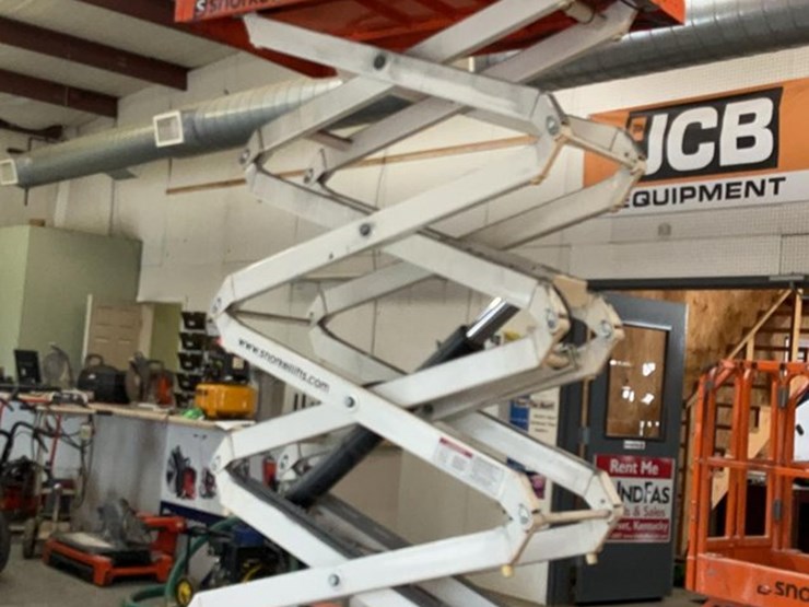 #424-•-2020-snorkel-19'-scissor-lift-image-21