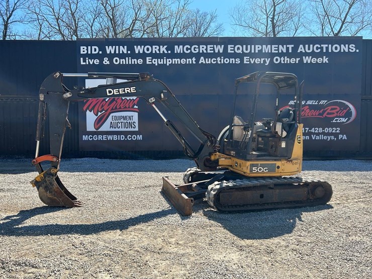 2015-deere-50g-image-1