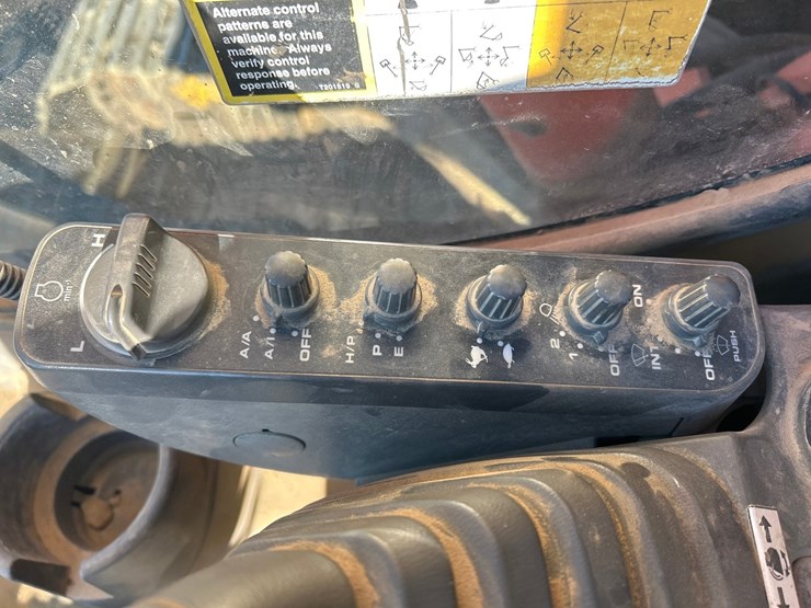 2021-hitachi-zx225-image-65