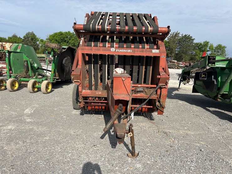 hesston-5510-image-2