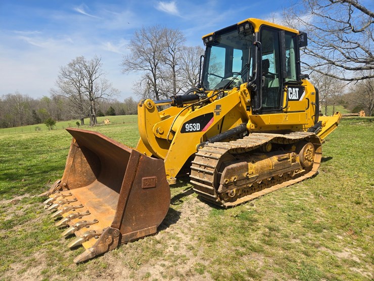 2014-caterpillar-953d-image-3