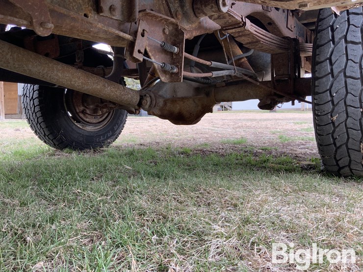 1988-dodge-ram-charger-image-19