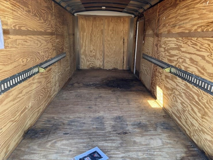 2007-haulmark-kd7x16wt3-enclosed-trailer-image-22