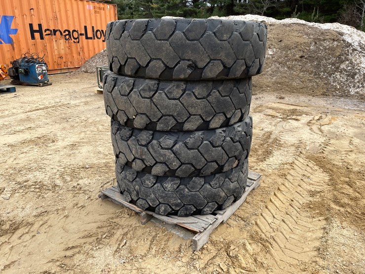 #7539-•-set-of-(4)-firestone-brand-telehandler-tires-on-rims-image-1