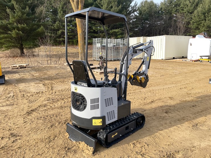 #1043-•-new-ats-d12d-mini-excavator-image-5