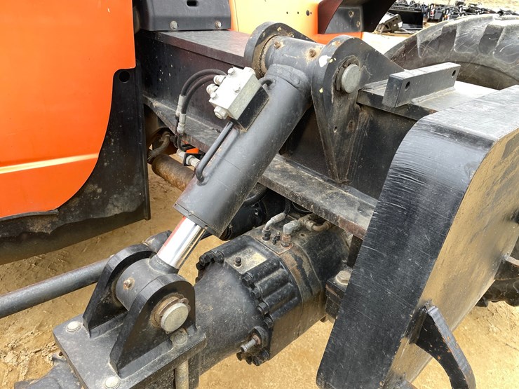 2013-jlg-g6-42a-image-31