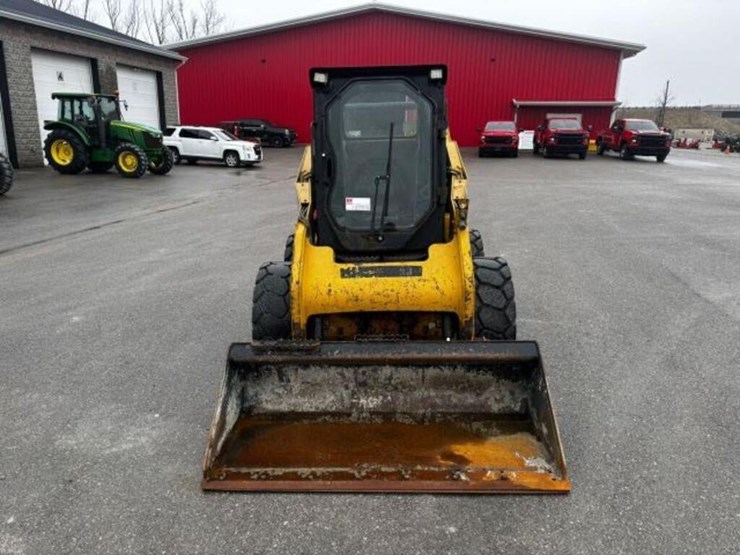 2009-caterpillar-232b2-image-2