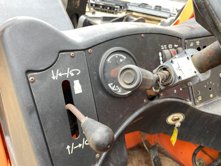 2013-jlg-g6-42a-image-52