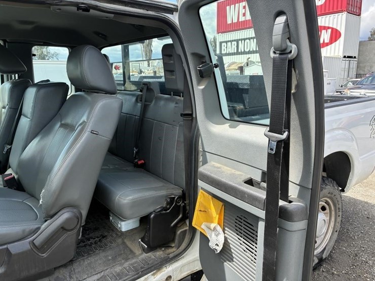 2011-ford-f250-image-11