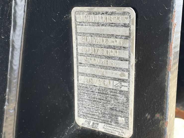 #7536-•-jlg-telehandler-bucket-image-17