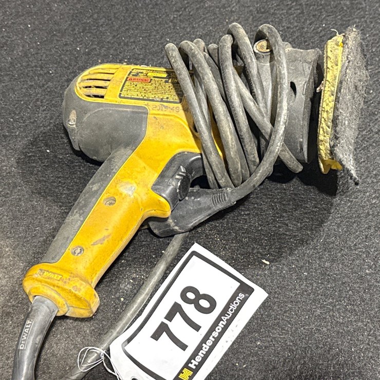 #778 • DEWALT 5 INCH SANDER