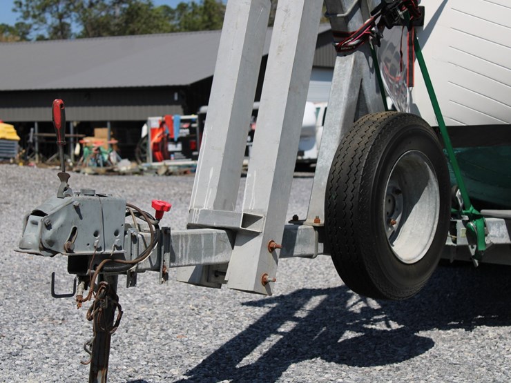 #9545-•-grimmalkin-–-18'-fenwick-williams-classic-wooden-catboat-w/-trailer-image-32