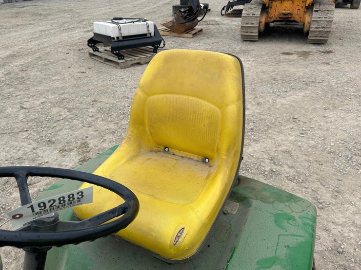 john-deere-318-image-19