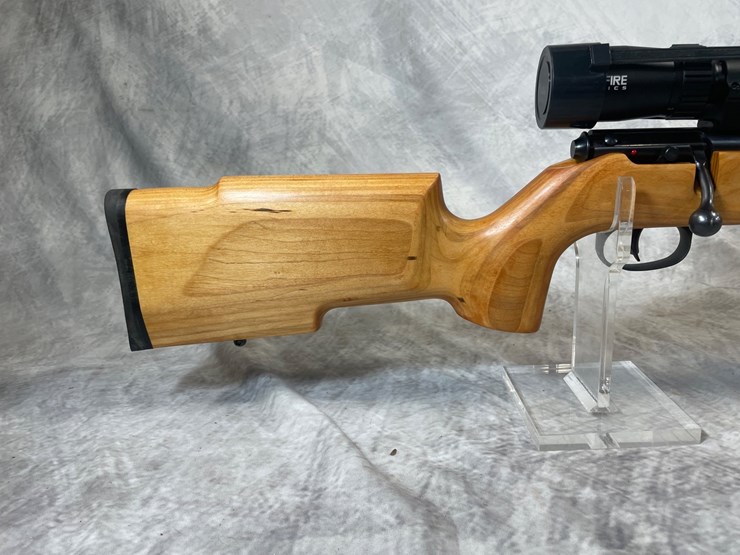 #1268-•-savage-93-fv,-22-wmr-bolt-action-rifle,-sn:-2121001,-(neenah,-wi)-image-3