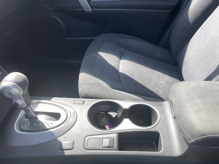 2015-nissan-rogue-image-47