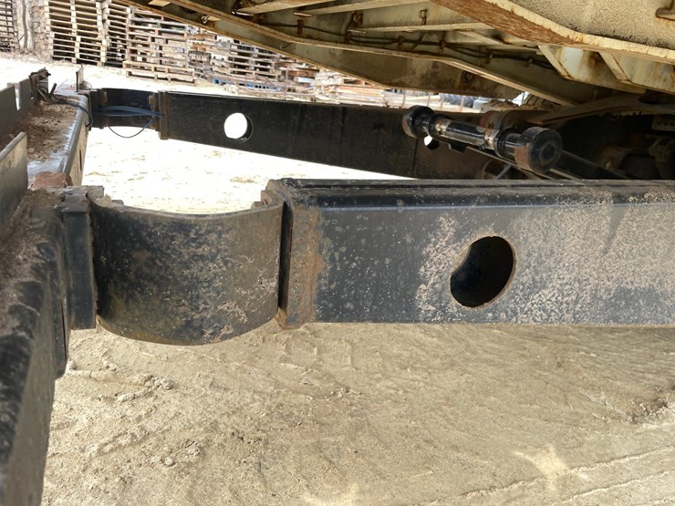 #7516-•-2015-landoll-s30c-51'-hydraulic-beavertail-semi-trailer-image-35