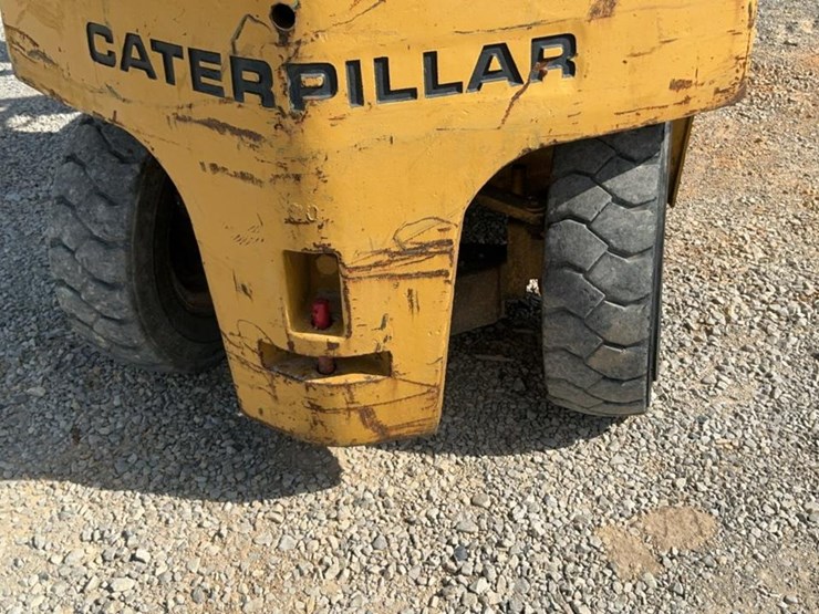 1976-caterpillar-v80c-image-31