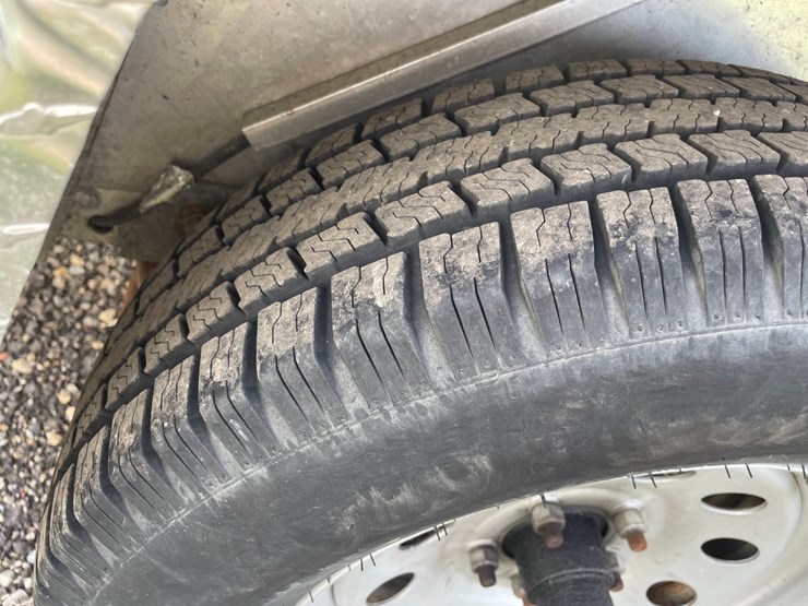 #2850-•-single-axle-aluminum-trailer-(no-title)-image-15