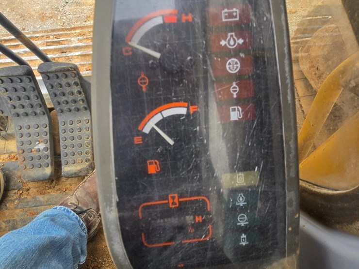 deere-892e-lc-image-55