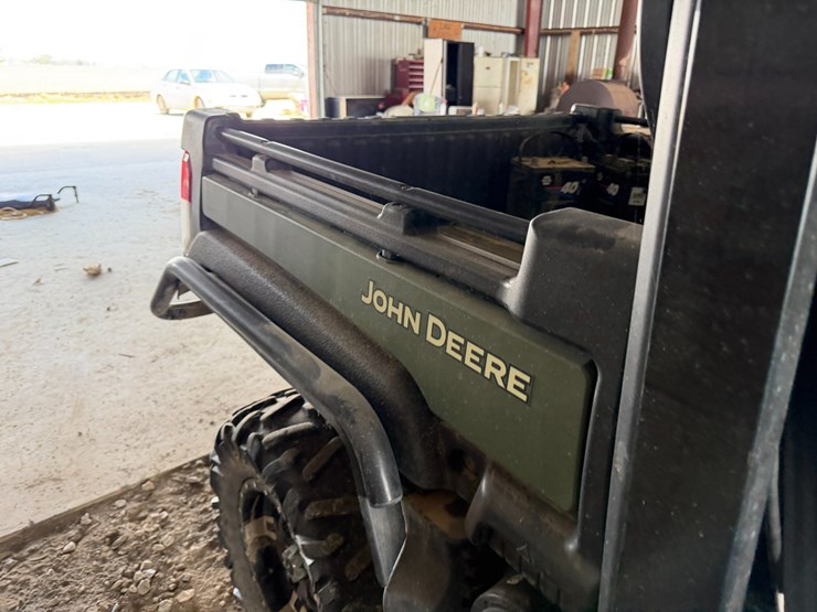 john-deere-gator-image-31