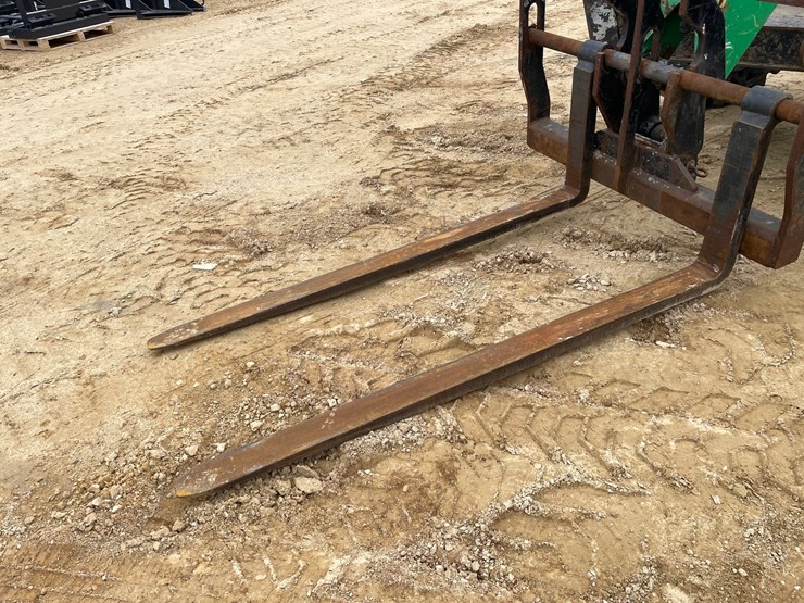 2015-sky-trak-10054-image-38