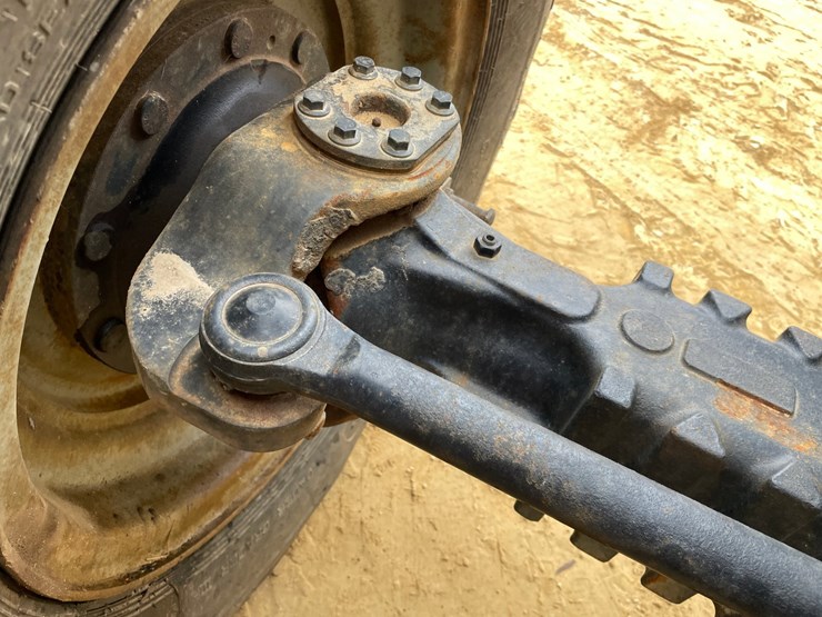 2005-jlg-g9-43a-image-45