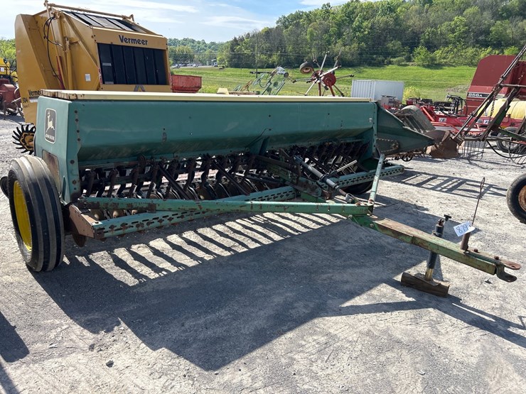 john-deere-8300-image-3