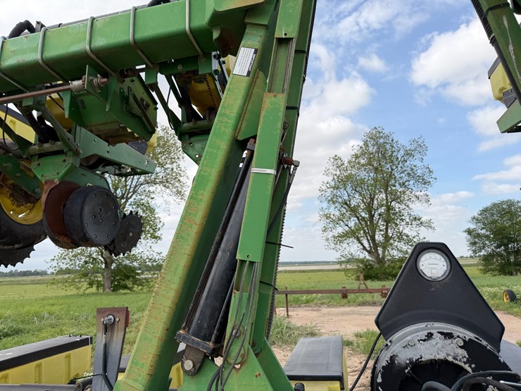 john-deere-1720-image-88