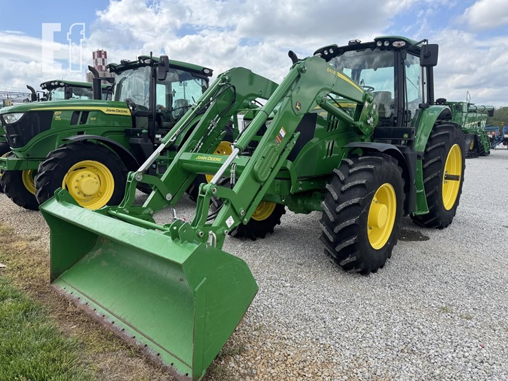 2024-john-deere-6155m-image-1
