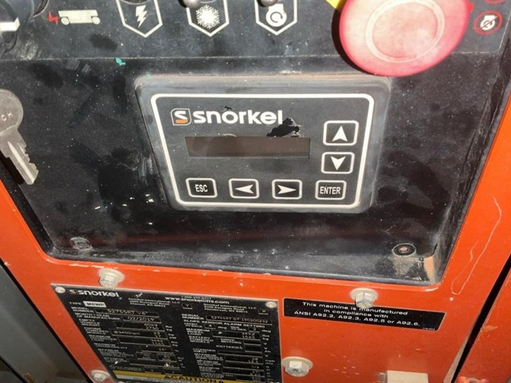 #401-•-snorkel-4wd-rough-terrain-27'-scissor-lift-image-12