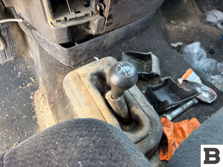 2005-dodge-ram-2500-image-34