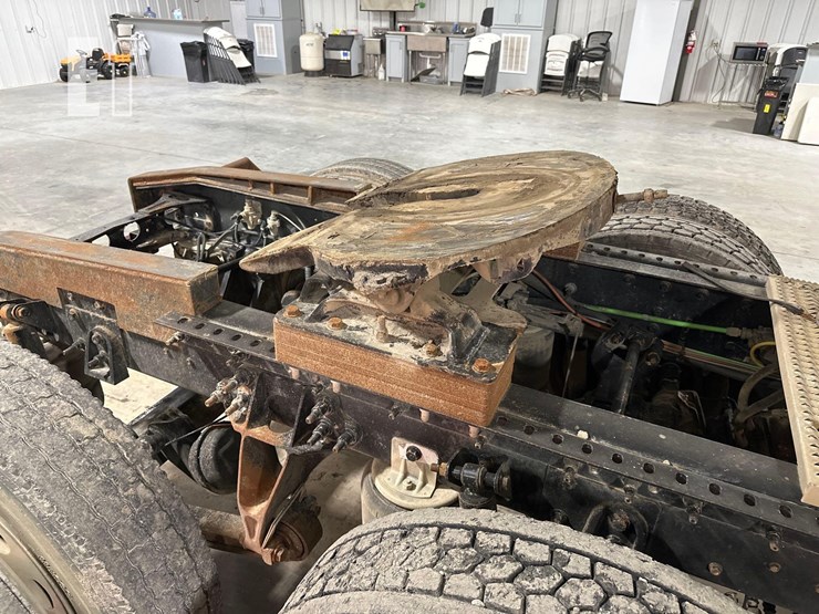 2012-international-prostar-image-10