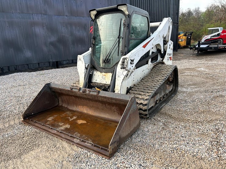 2017-bobcat-t770-image-8