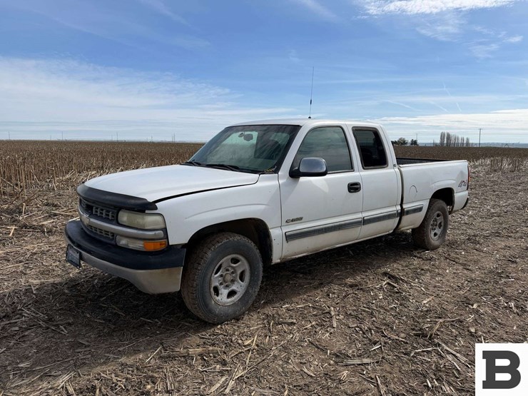 2002-chevrolet-silverado-1500-image-1