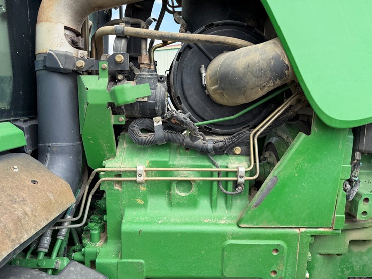 2010-john-deere-8270r-image-64