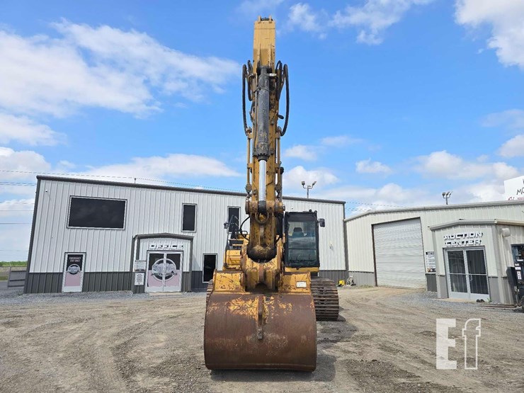 2020-caterpillar-336gc-image-7