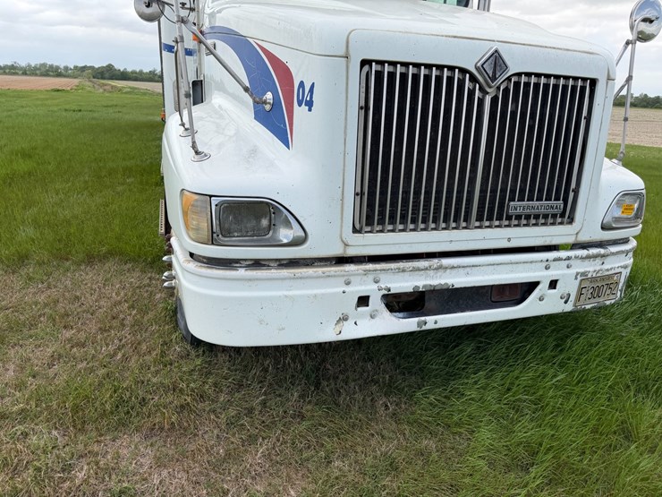 2000-international-9200-image-40