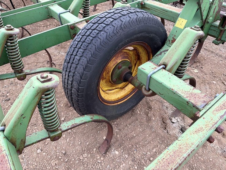 john-deere-1100-image-7