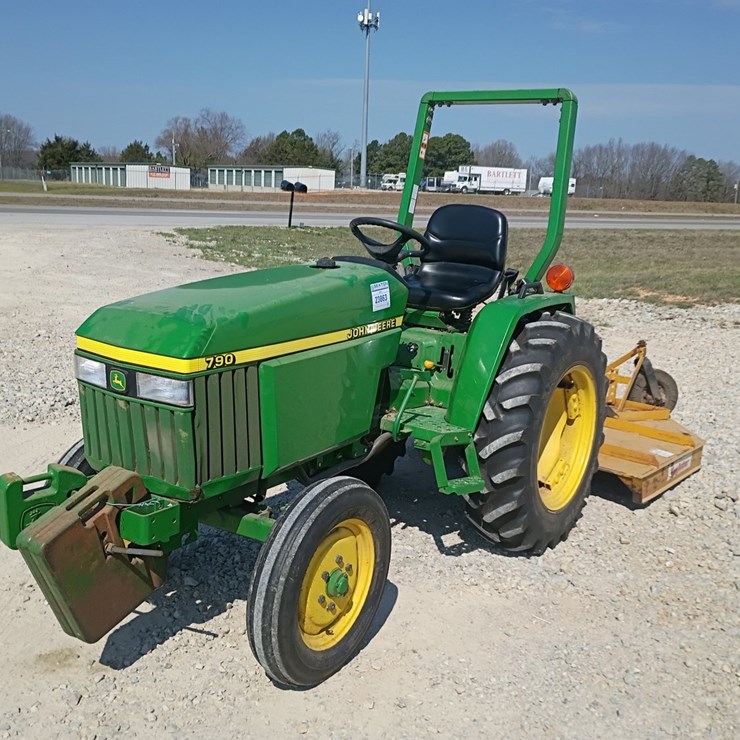 2007 JOHN DEERE 790