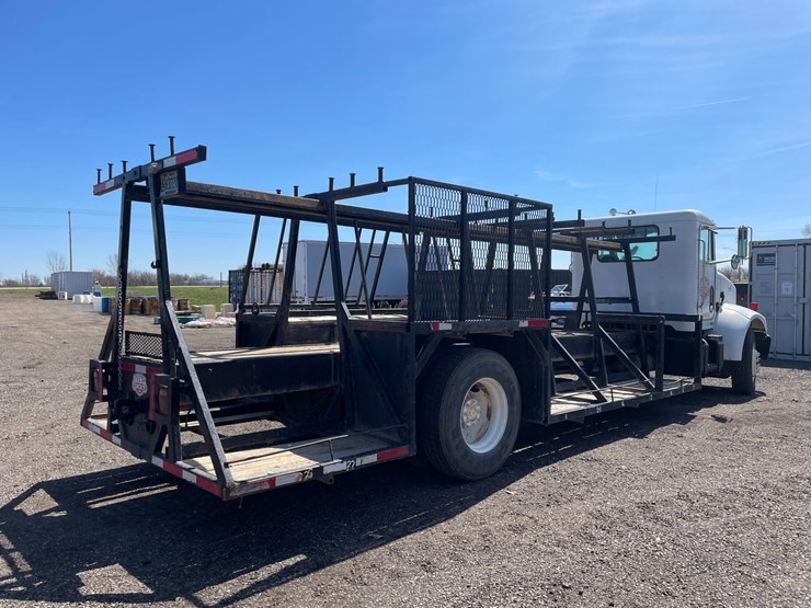 1995-peterbilt-330-image-6