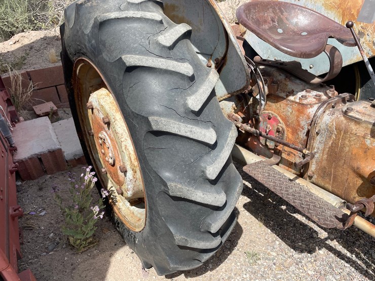 ford-tractor-image-28